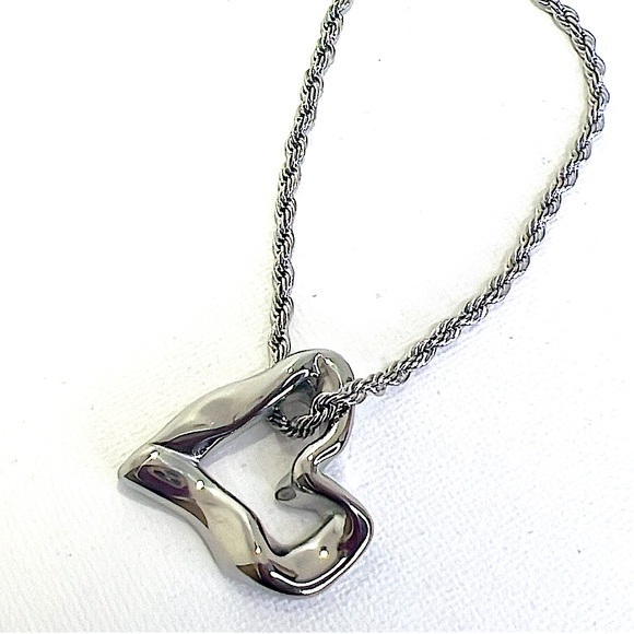 Stainless Steel Rope Chain Heart Pendant Necklace - Picture 3 of 4